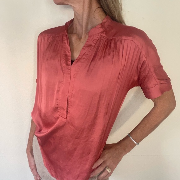 NIC+ZOE Tops - NIC+ZOE Satin Coral Blouse